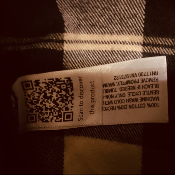 Lot of 2 Women's Long Sleeve Flannel Button-Down Shirt - Universal Thread - Picture 7 of 9